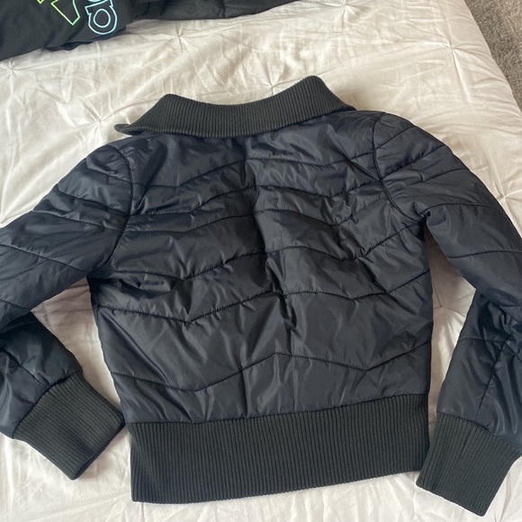 Black Roxy Jacket Medium - Picture 3 of 3